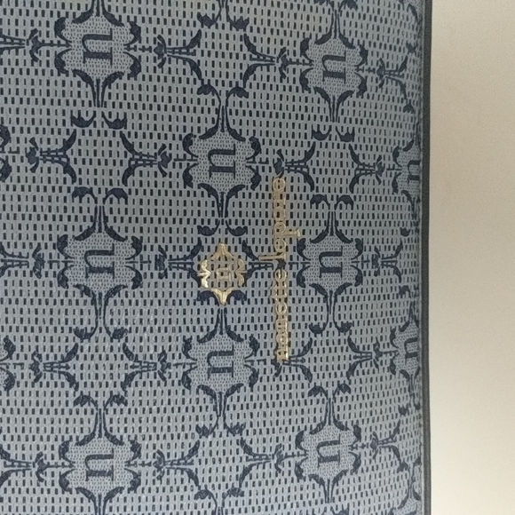 NWT NANETTE LEPORE Maxene Logo Short Shoulder Bucket Bag - Navy Blue - Picture 8 of 14